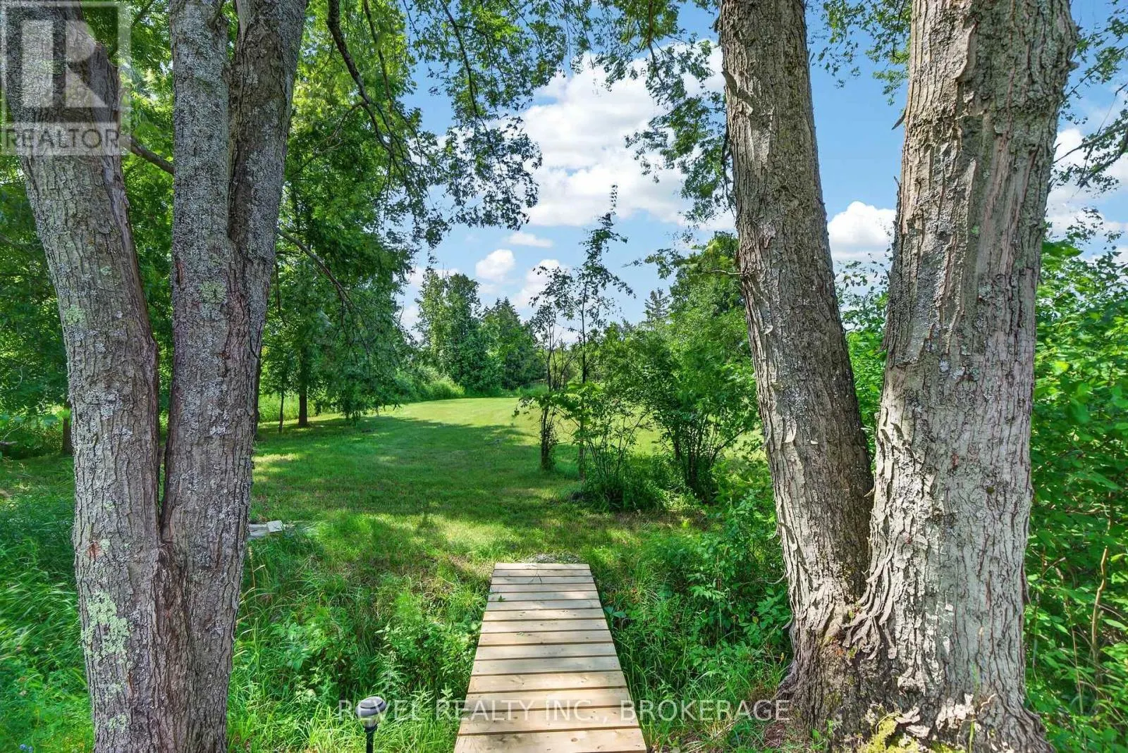 106 LONG POINT ROAD