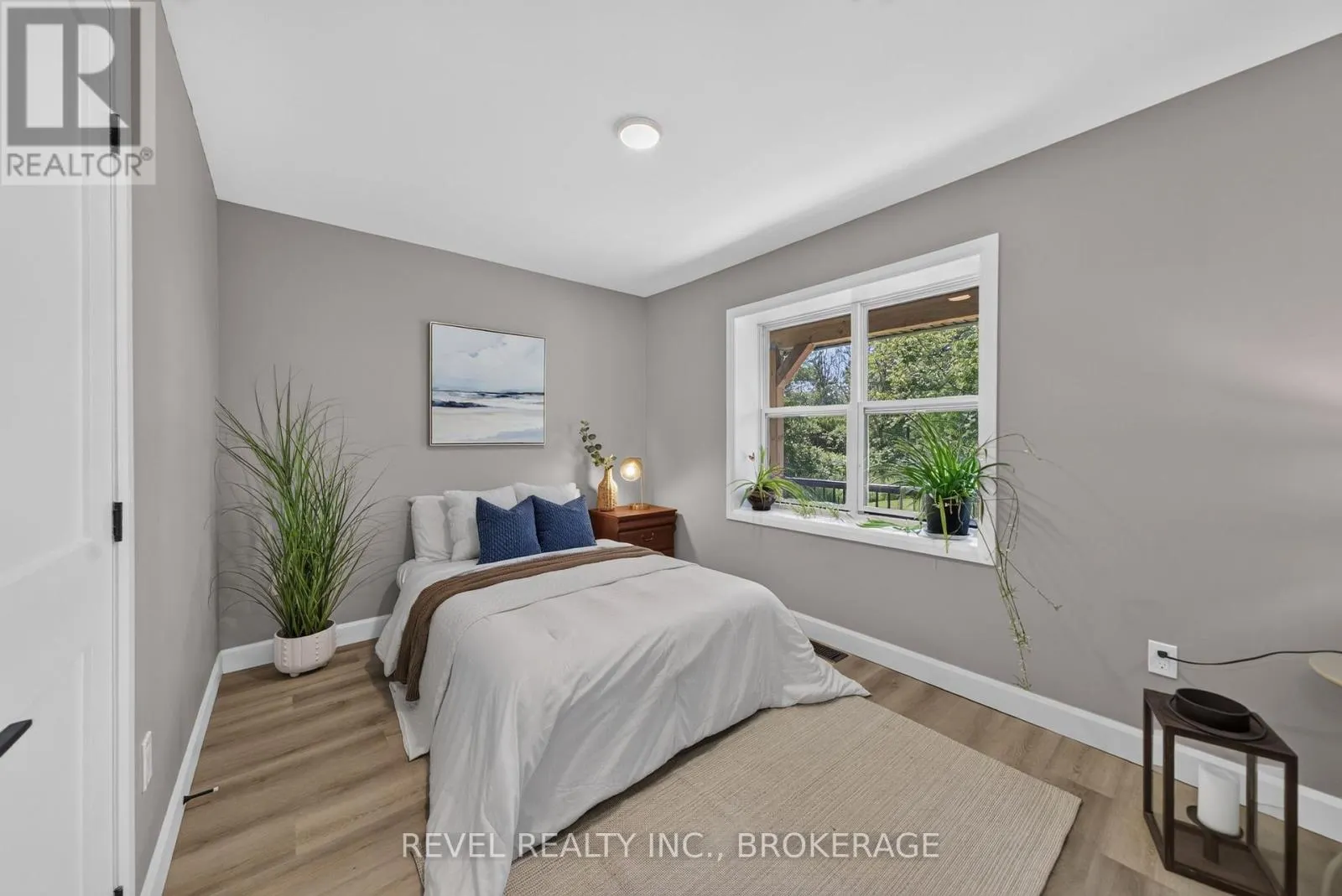 106 LONG POINT ROAD