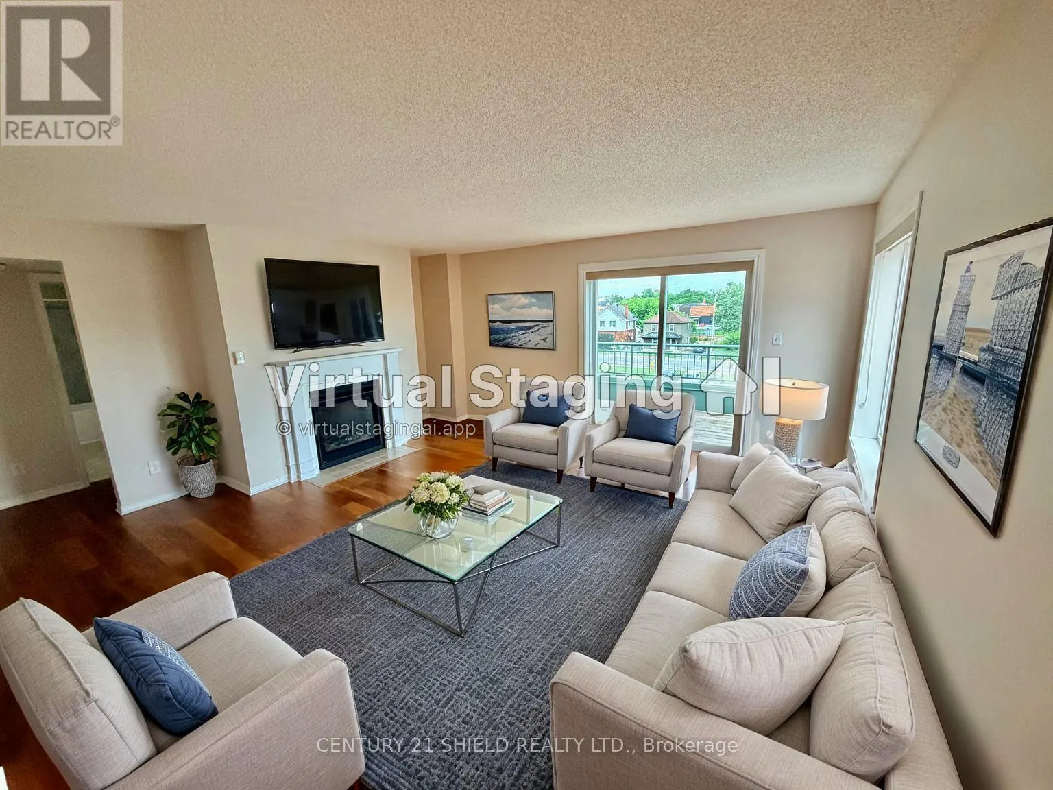 404 - 121 WATER STREET W