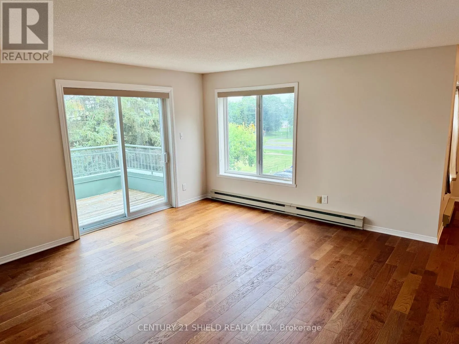 404 - 121 WATER STREET W