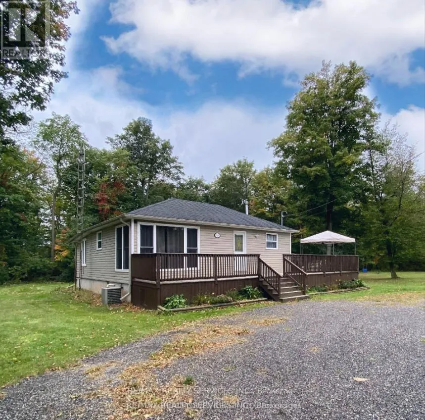 4870 MAPLEVIEW CRESCENT
