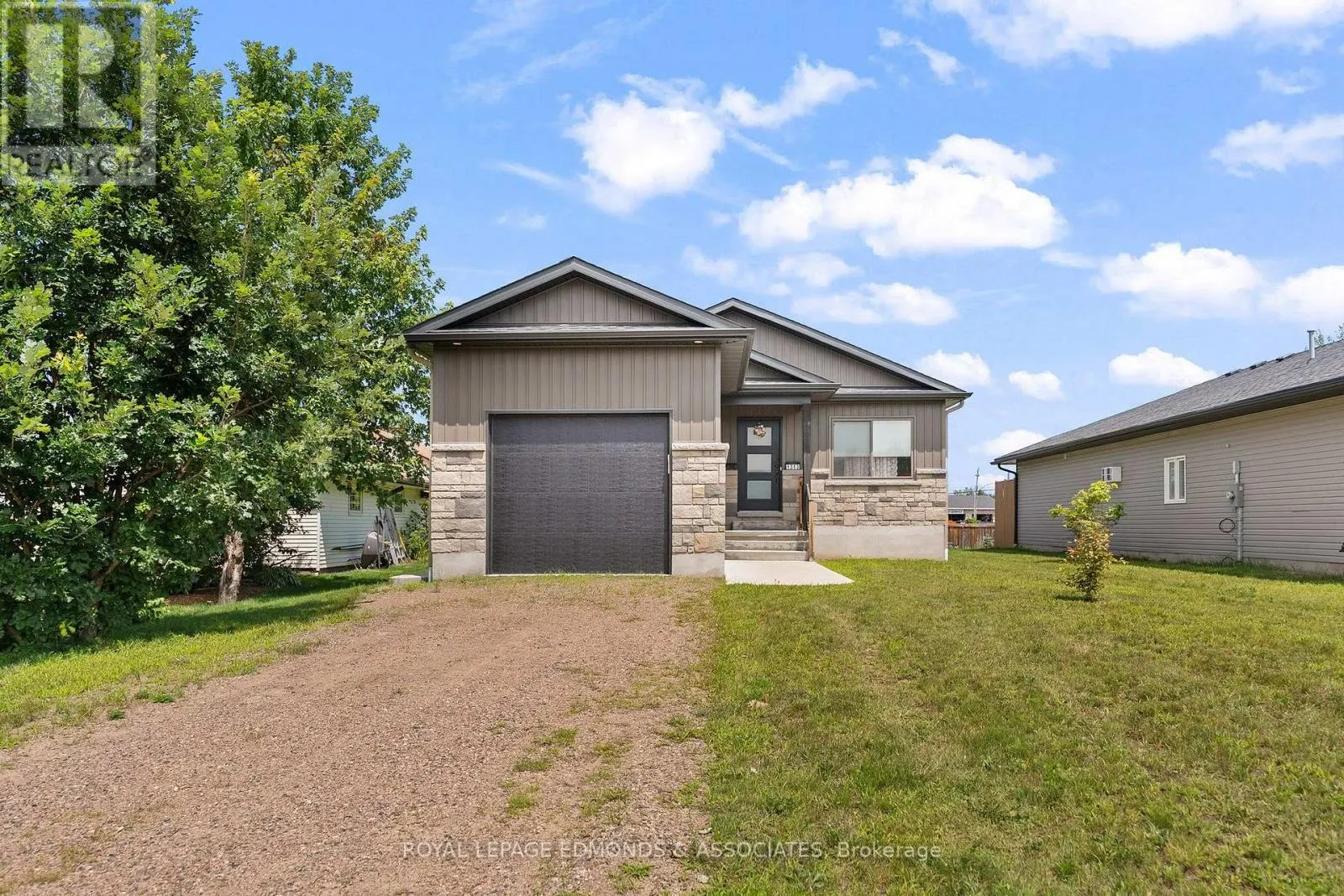 1313 BLAKELY CRESCENT
