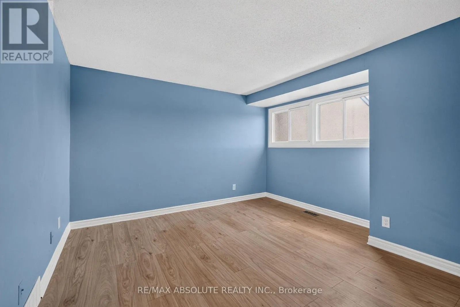 49 - 3266 UPLANDS DRIVE