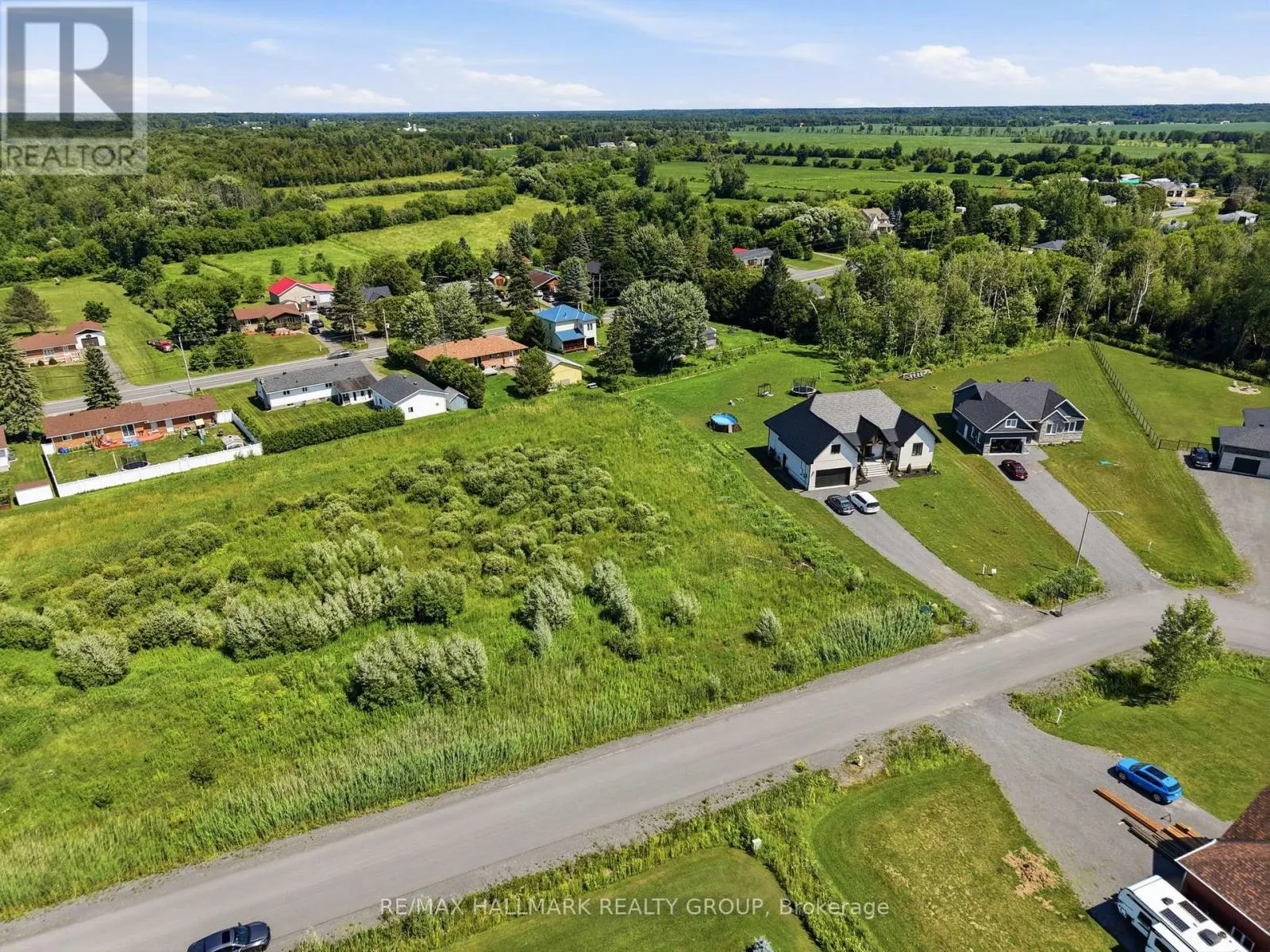 208 DES VIOLETTES STREET