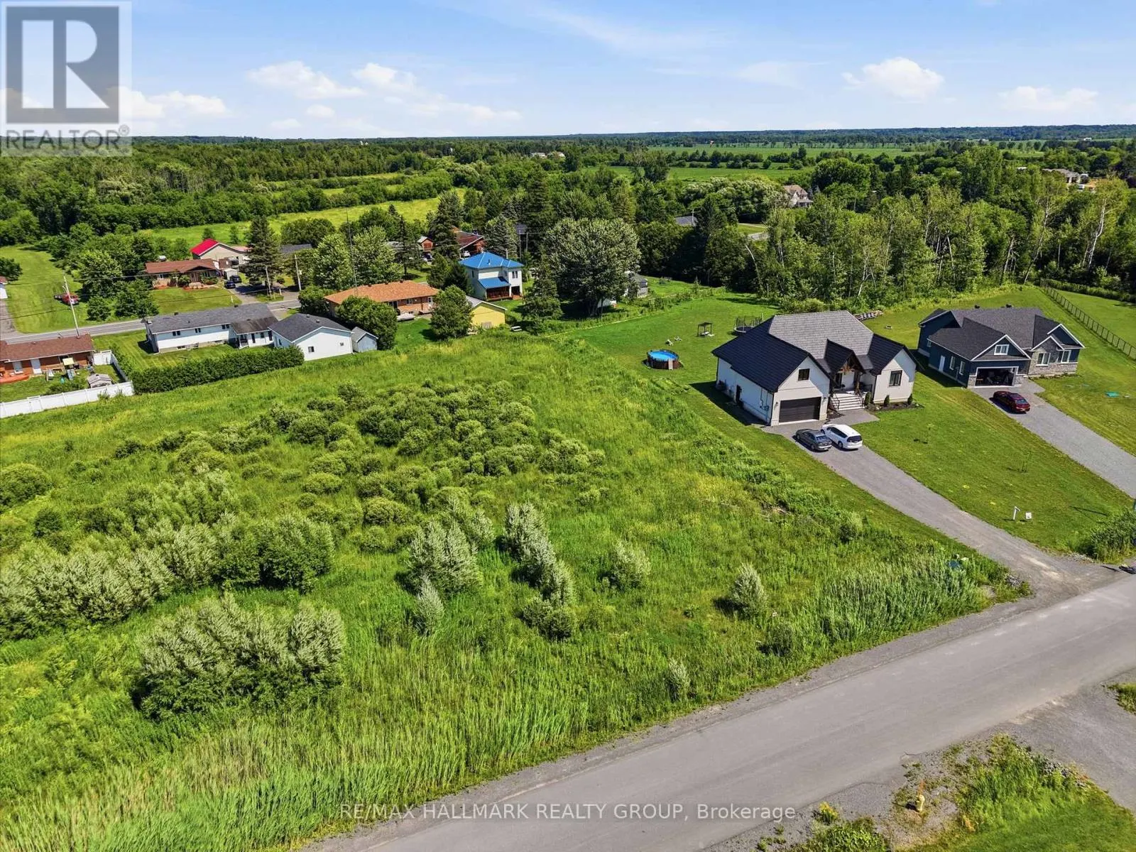 208 DES VIOLETTES STREET