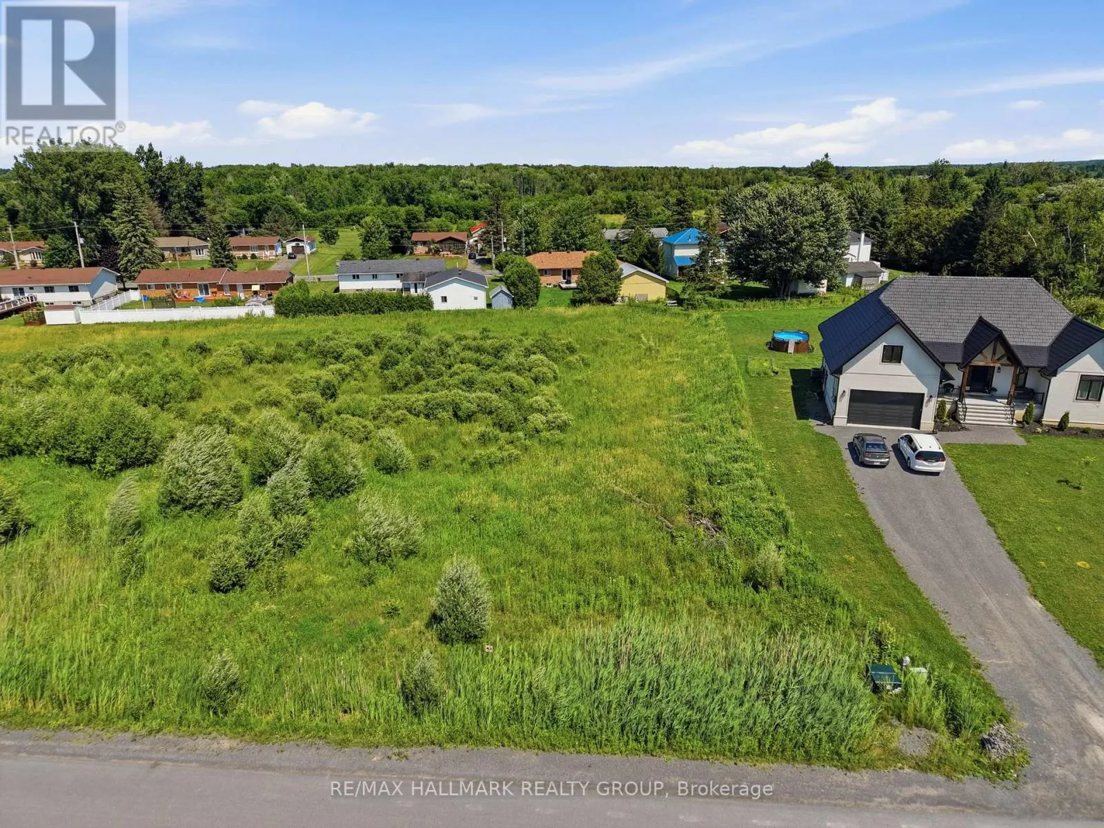 208 DES VIOLETTES STREET