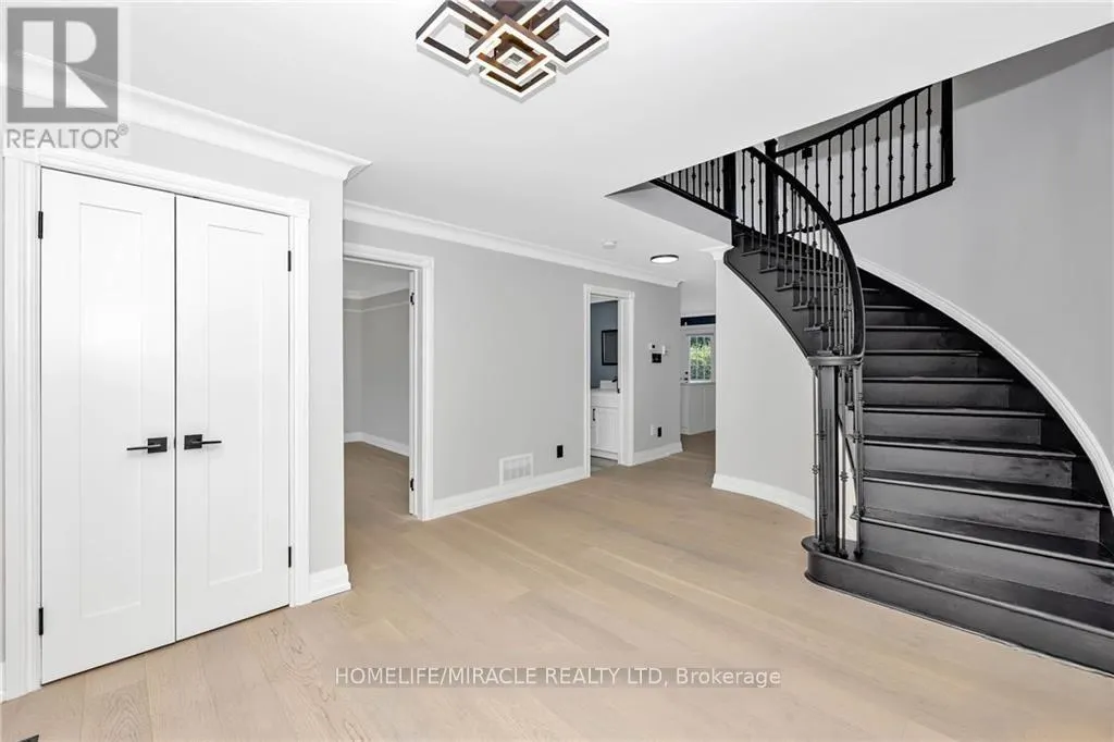 141 KERRY HILL CRESCENT