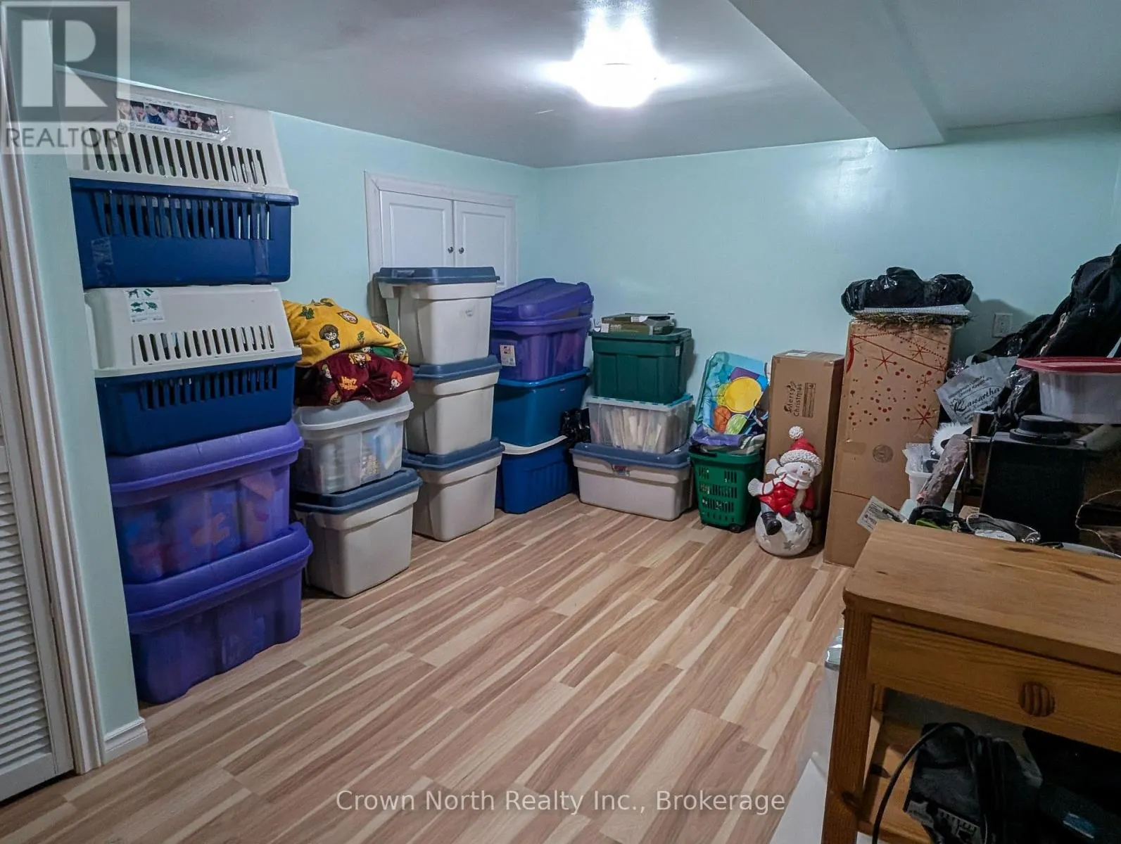 60 POCHON AVENUE