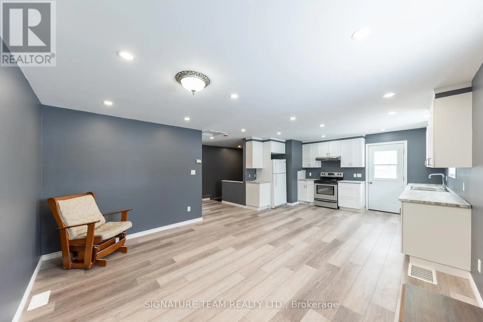 1131 WRIGHT ROAD