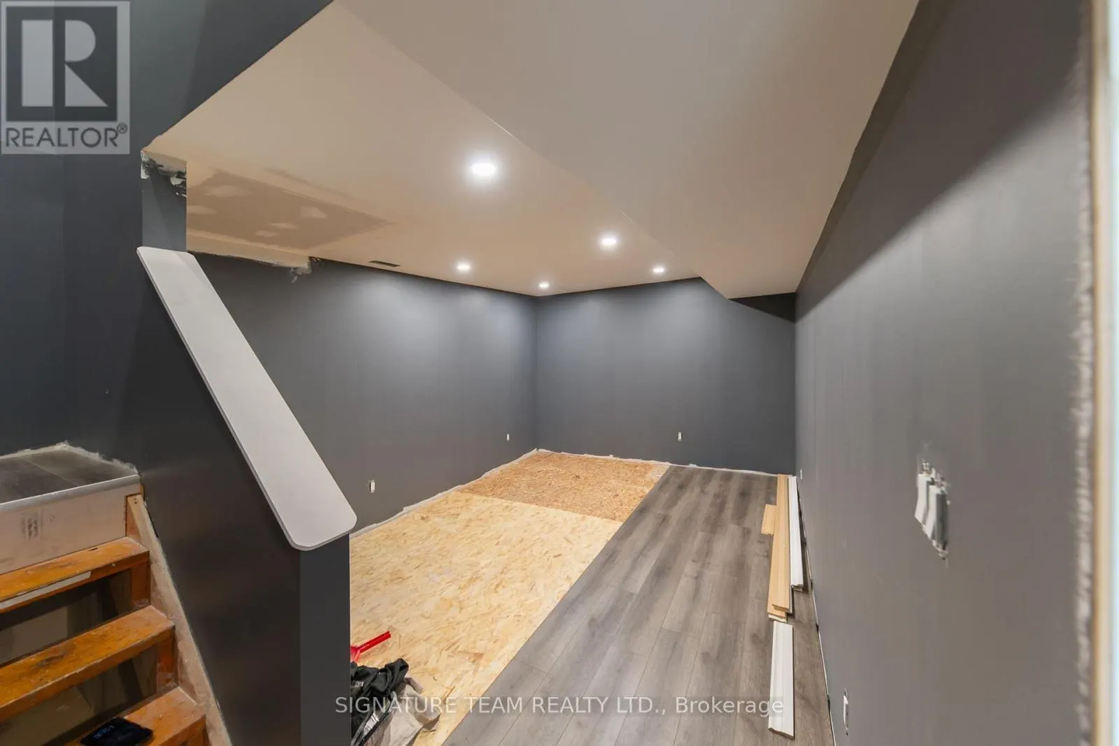 1131 WRIGHT ROAD