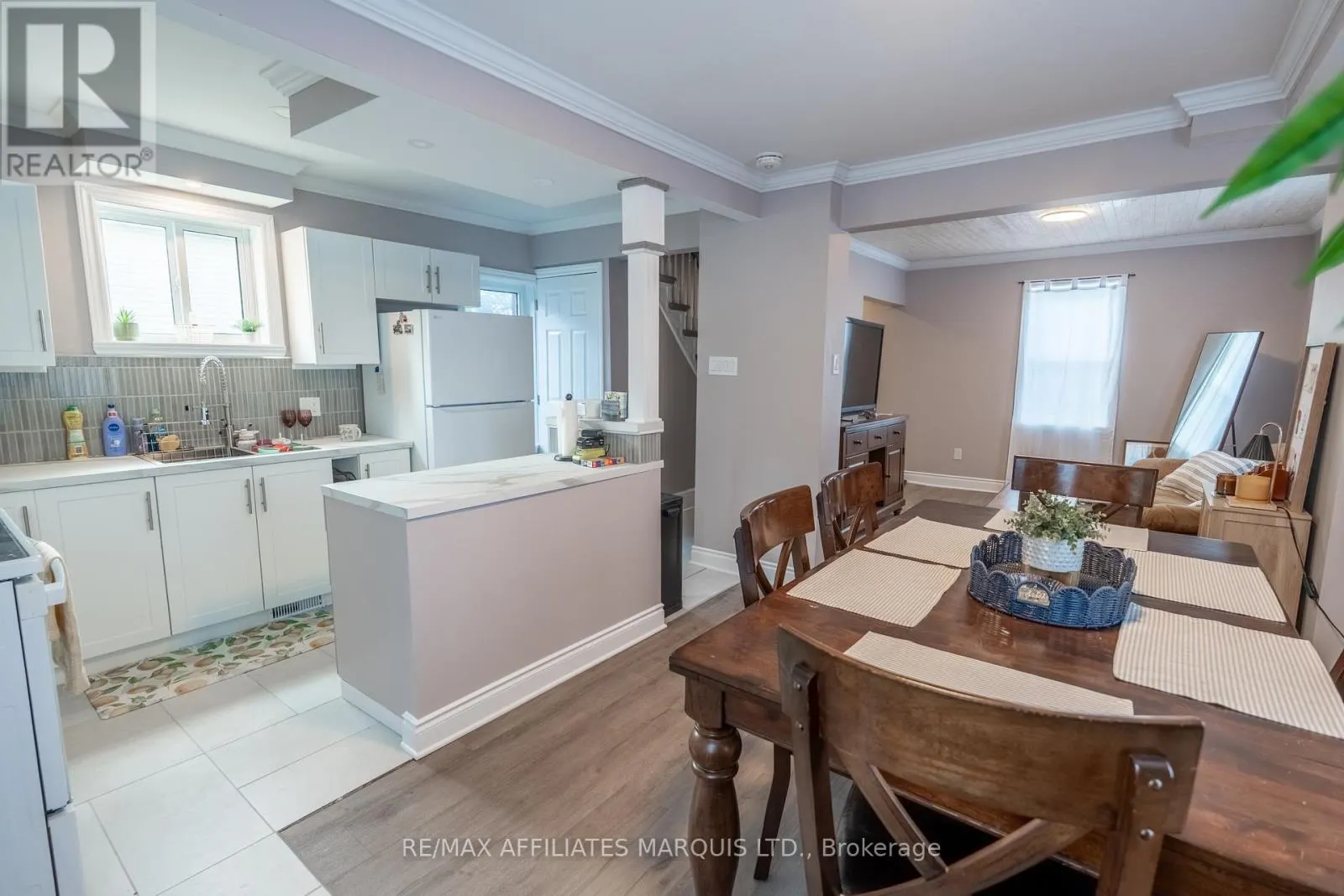 2 WHITEHEAD AVENUE