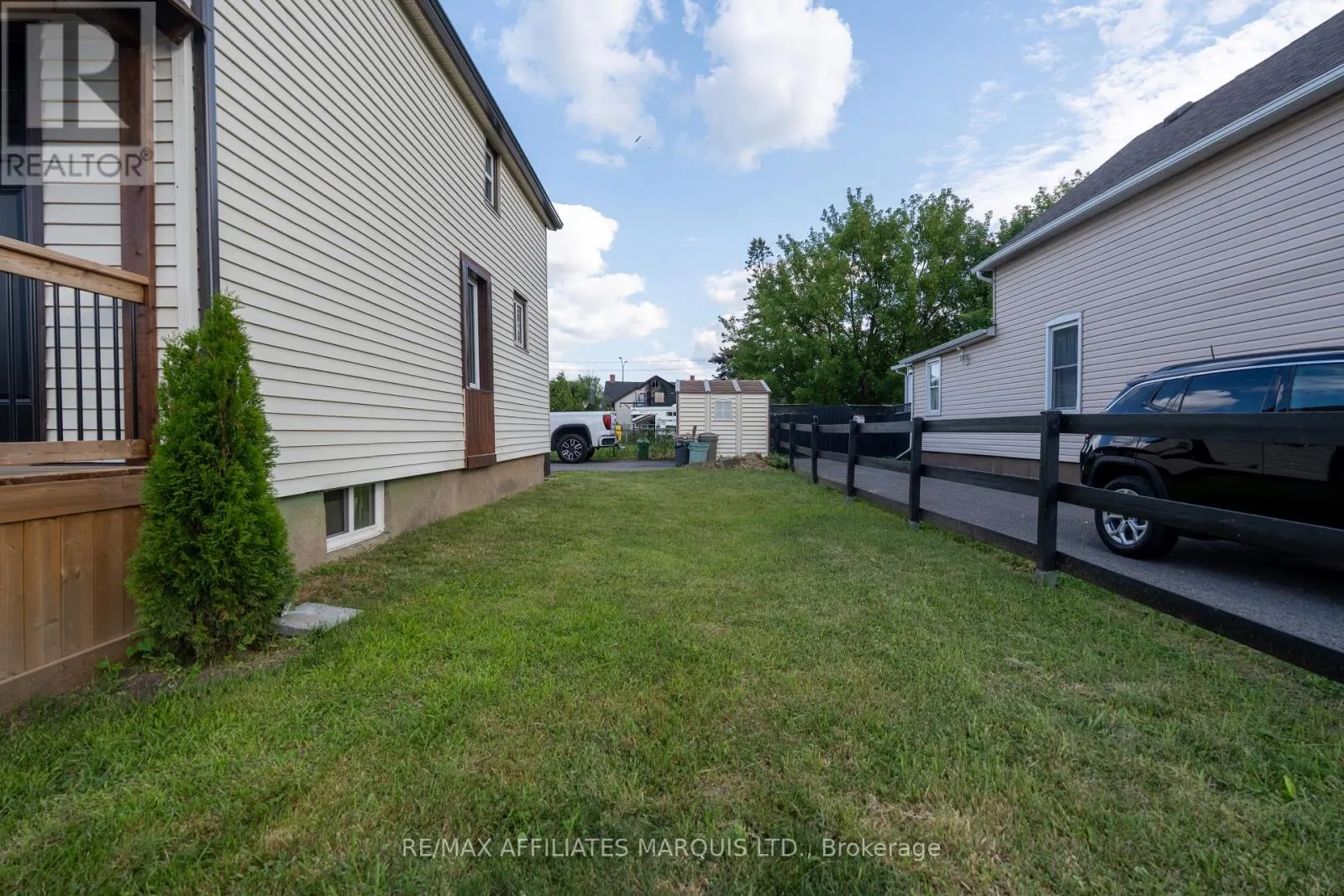 2 WHITEHEAD AVENUE