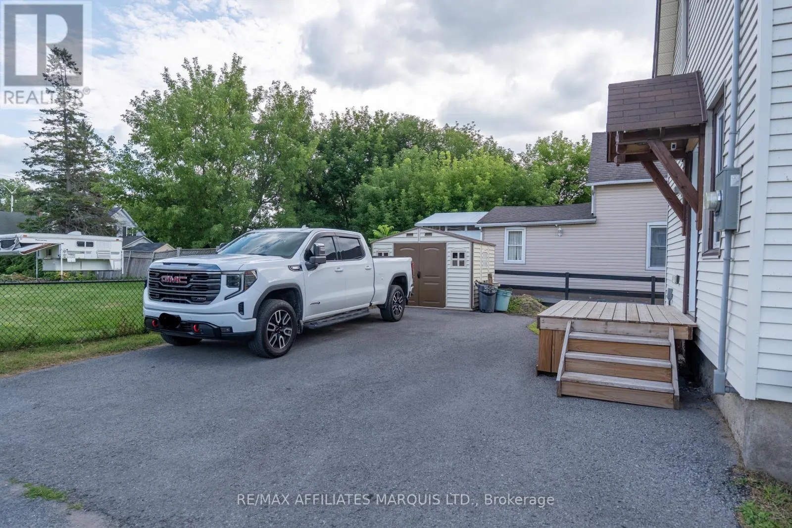 2 WHITEHEAD AVENUE