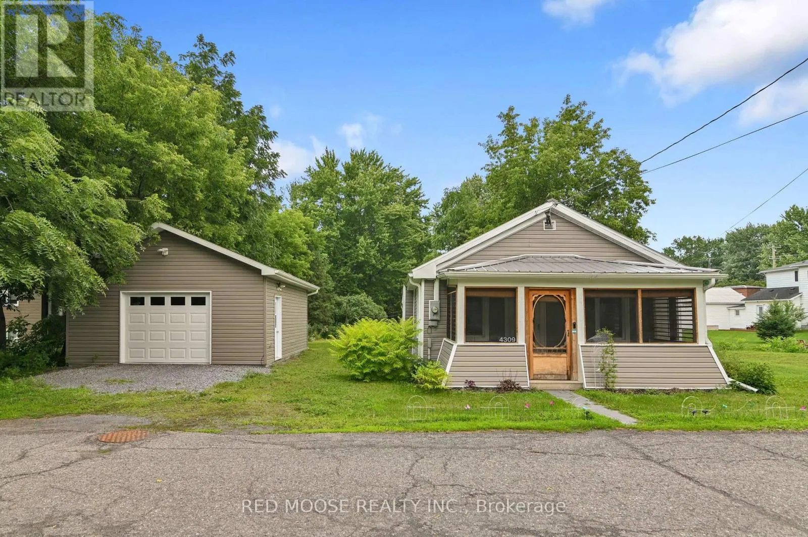 4309 LOCKE LANE