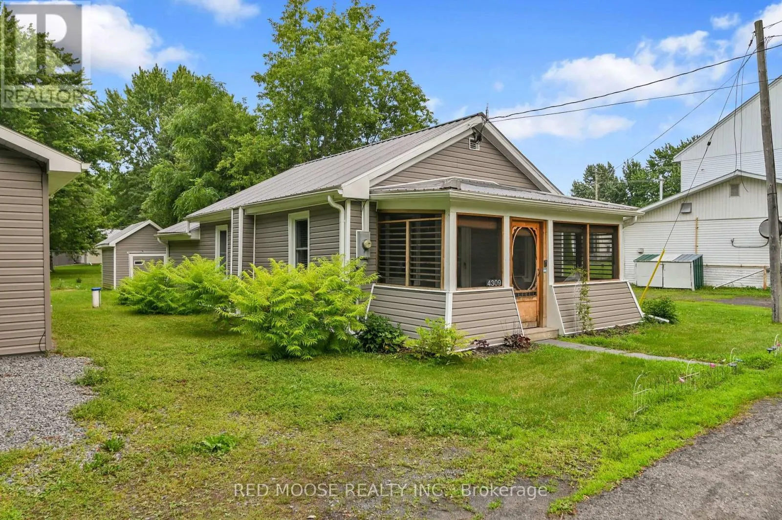 4309 LOCKE LANE