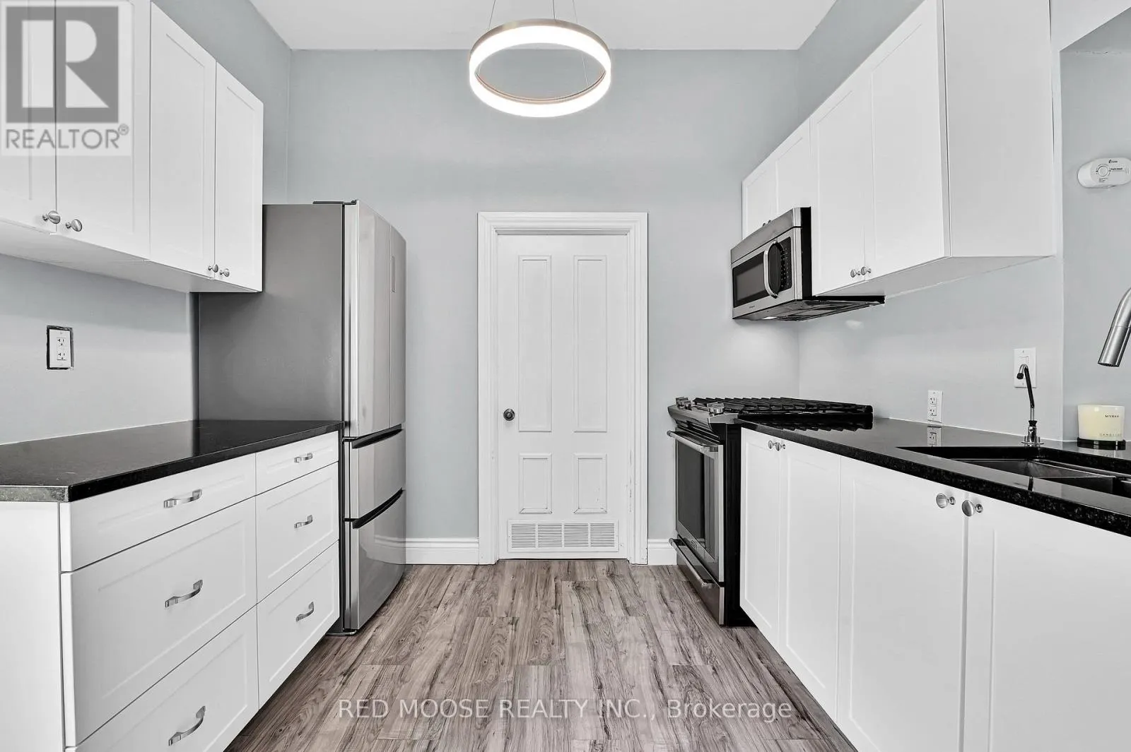 4309 LOCKE LANE