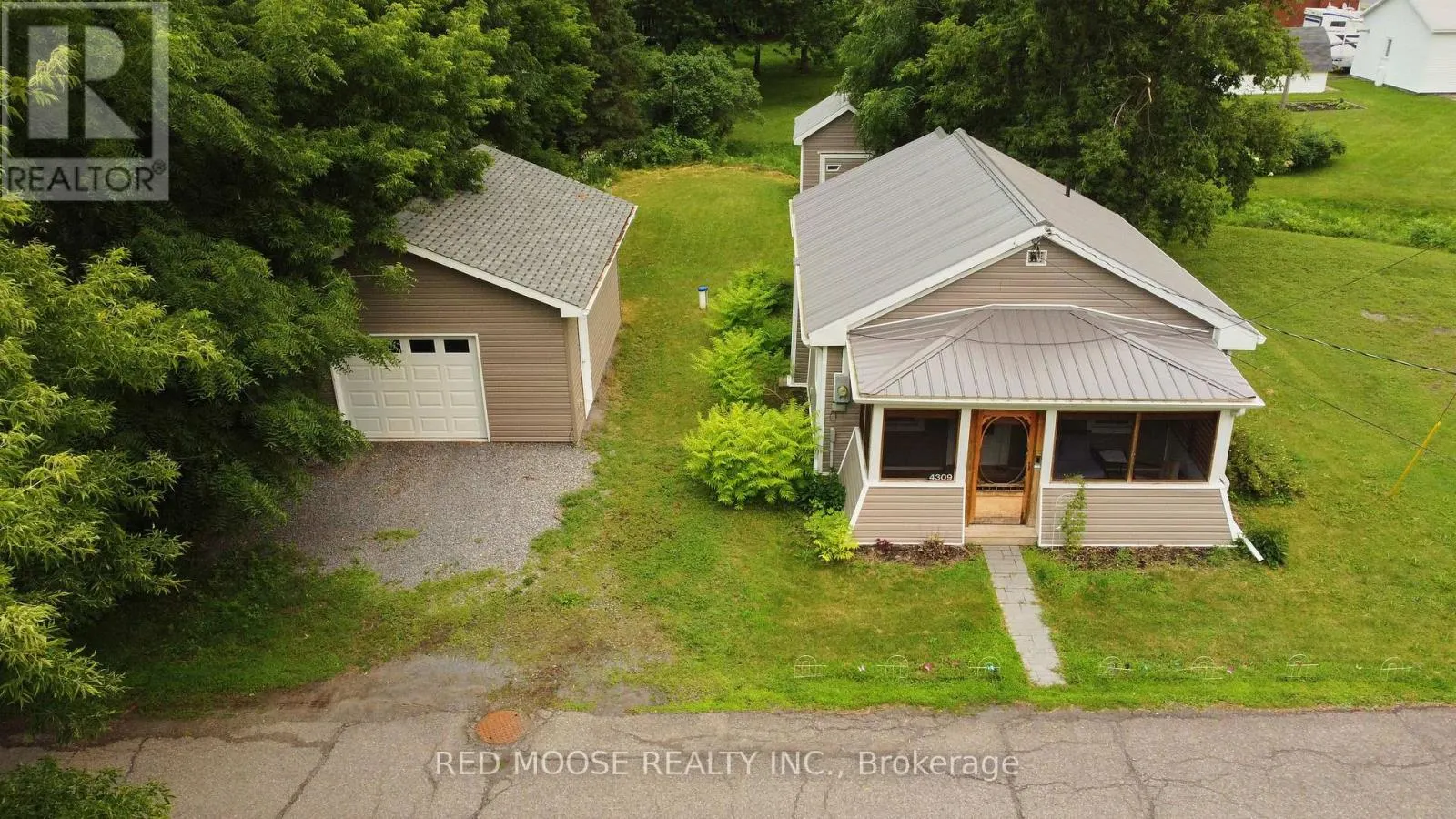 4309 LOCKE LANE