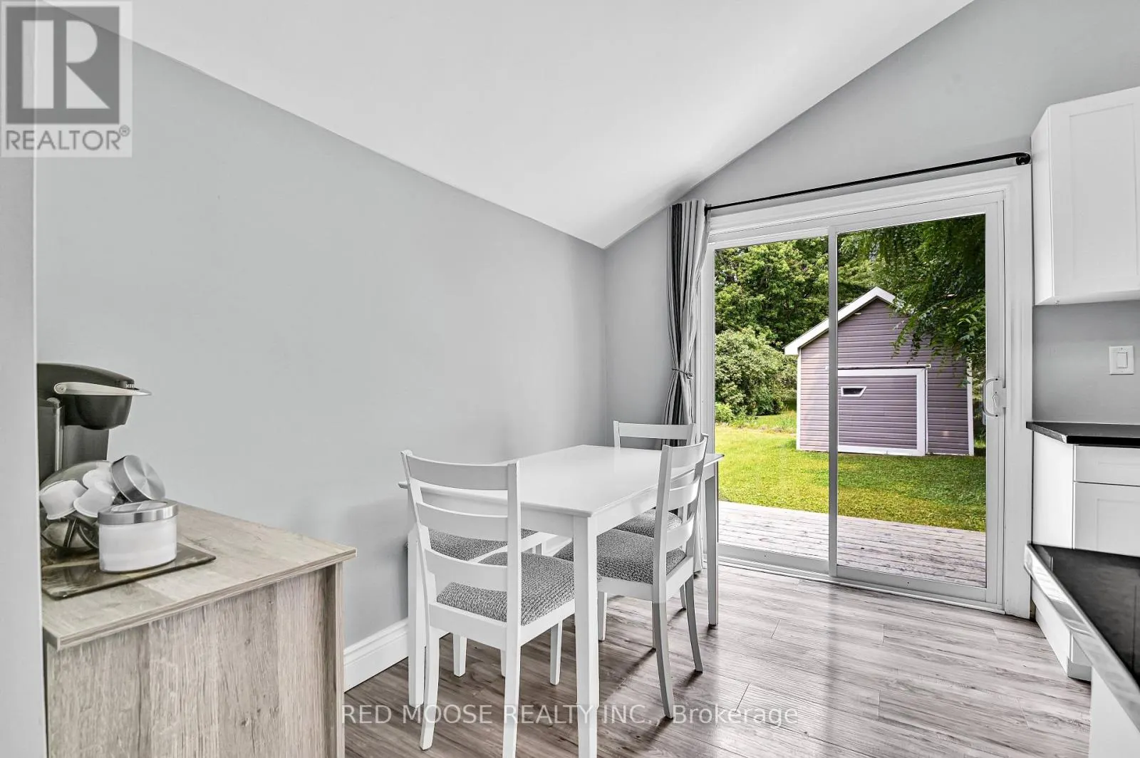 4309 LOCKE LANE