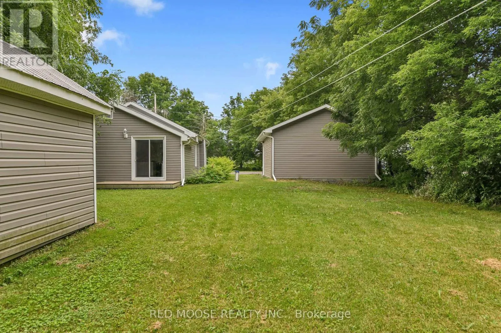 4309 LOCKE LANE
