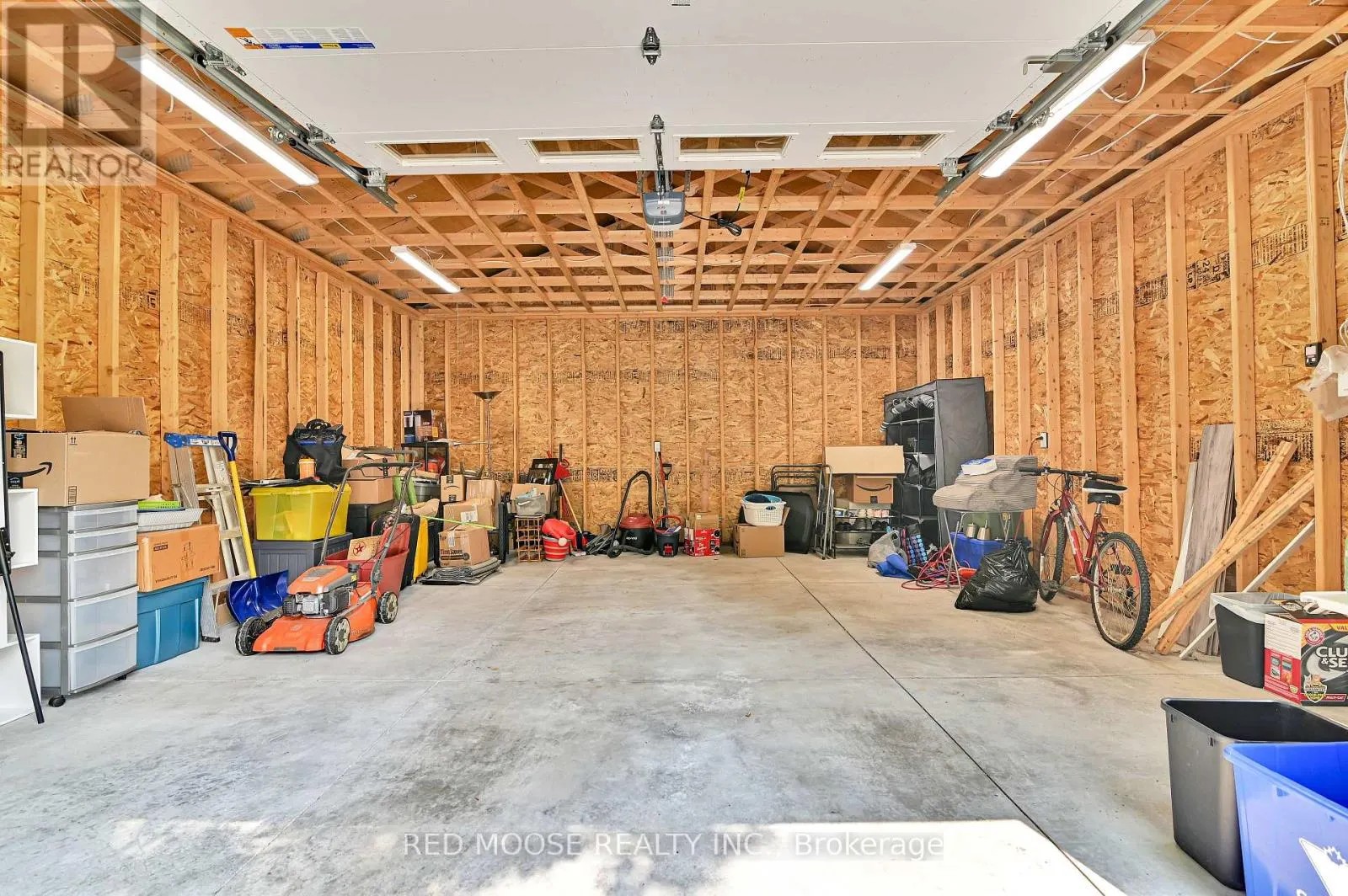 4309 LOCKE LANE