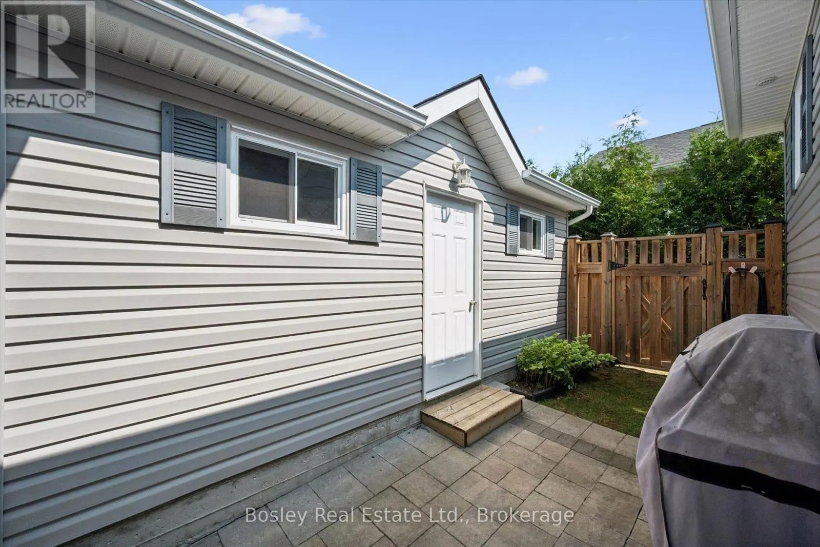 7 SUMAC STREET