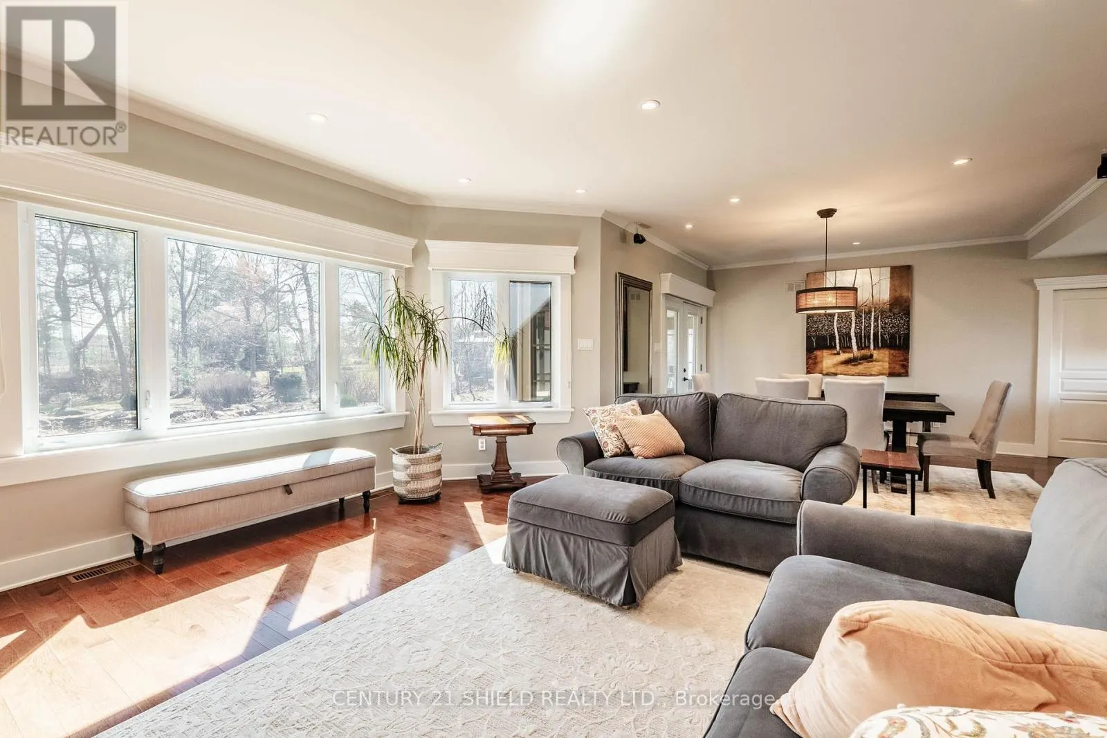 1 FOREST HILL ROAD