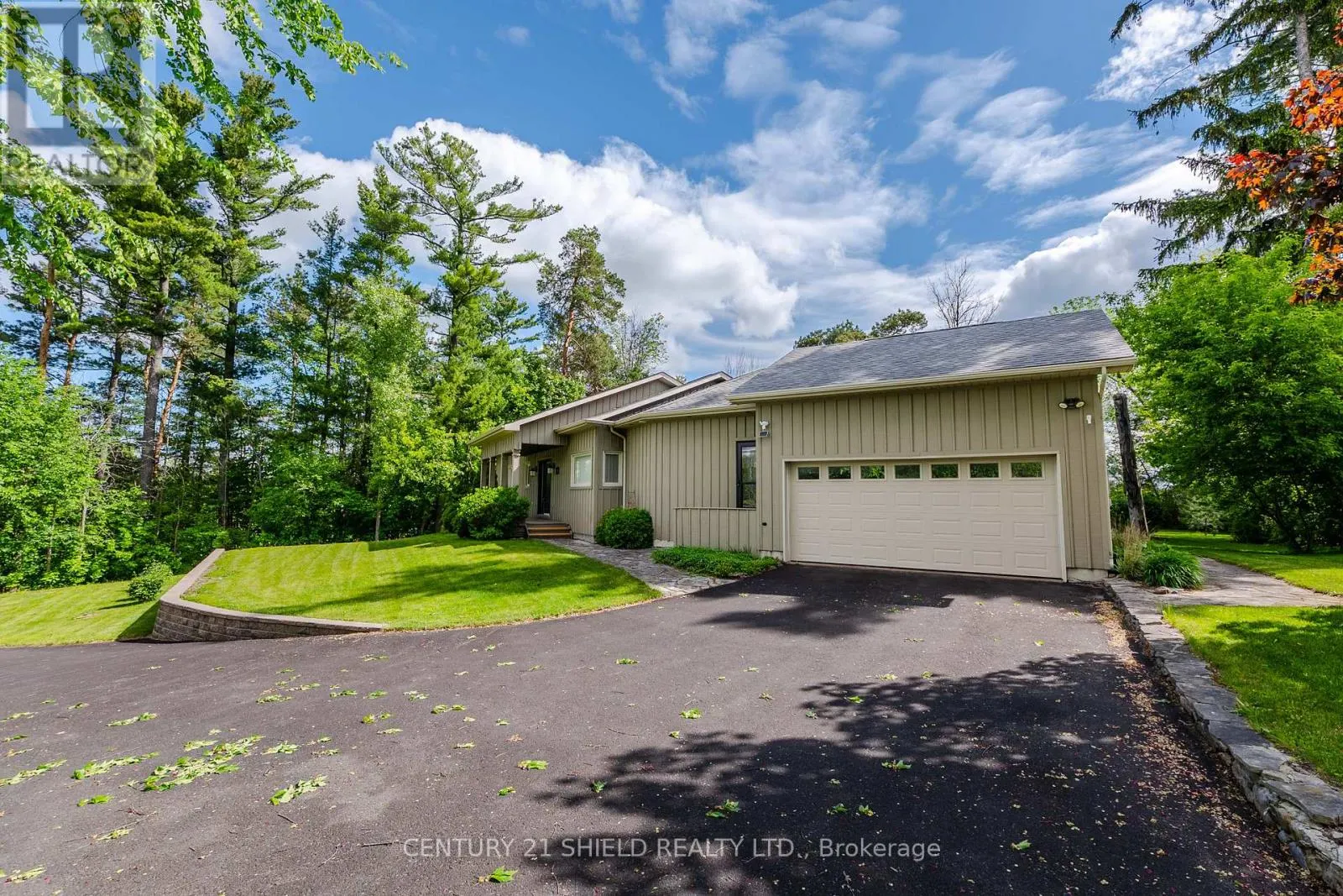 1 FOREST HILL ROAD