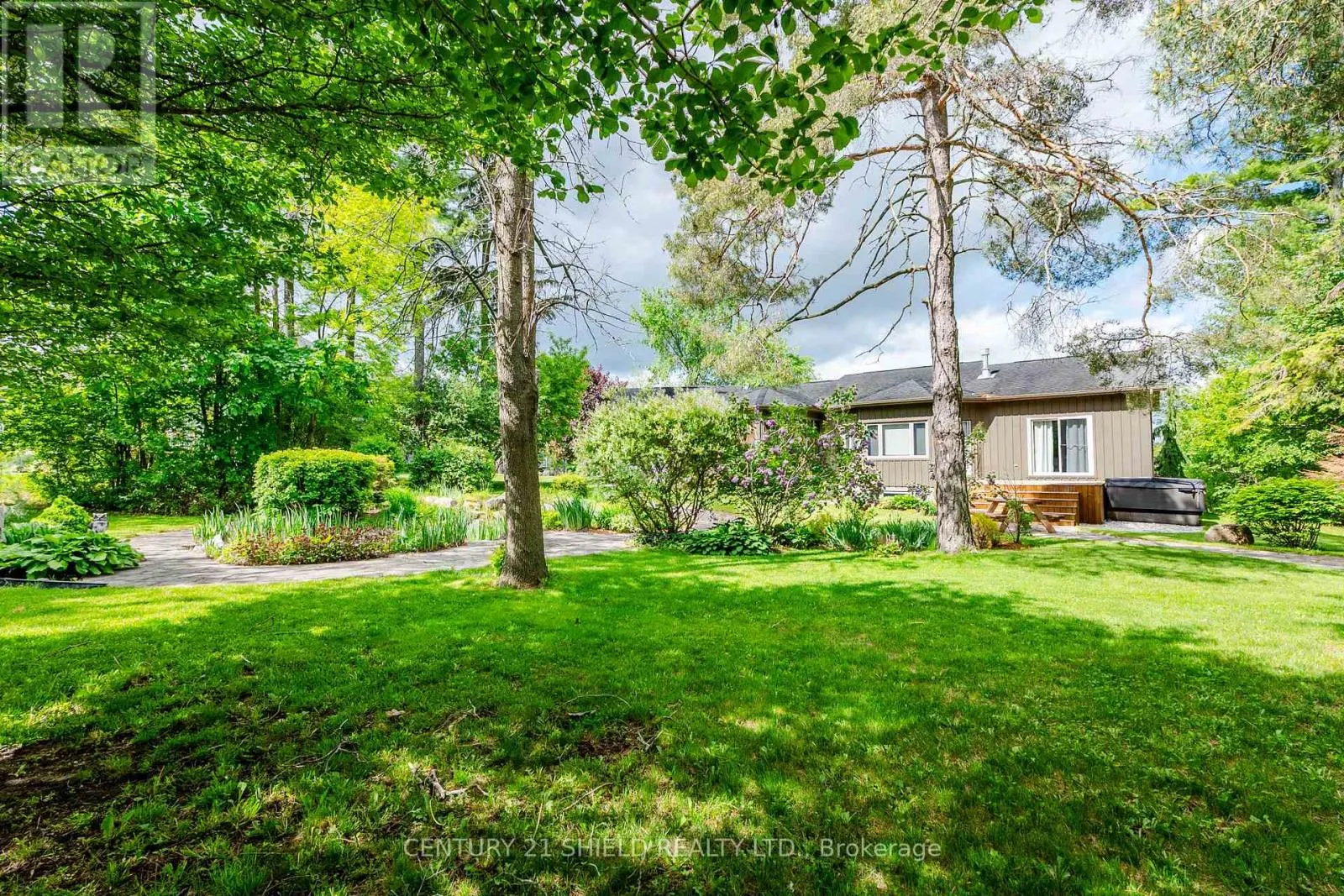 1 FOREST HILL ROAD