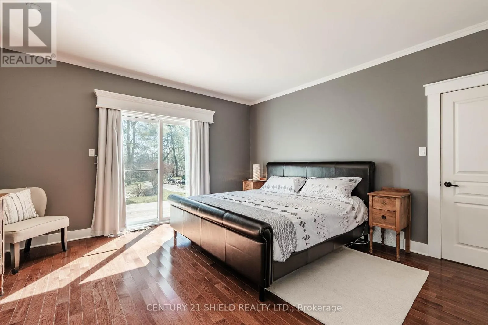 1 FOREST HILL ROAD