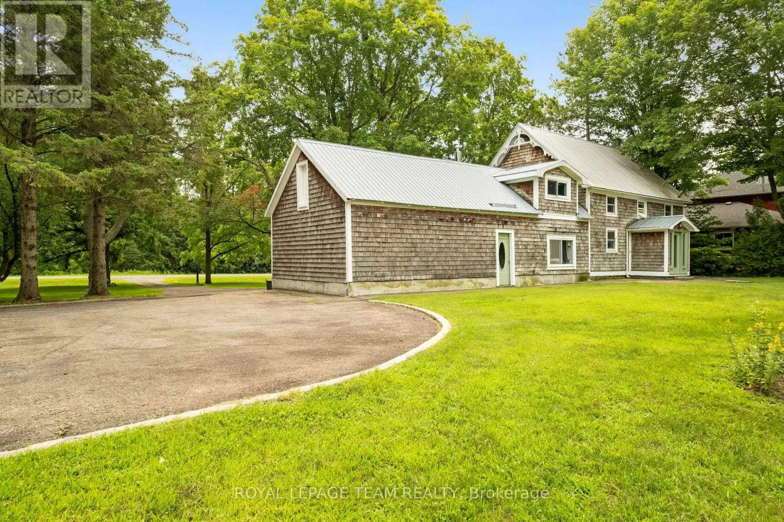 715 RIVER ROAD