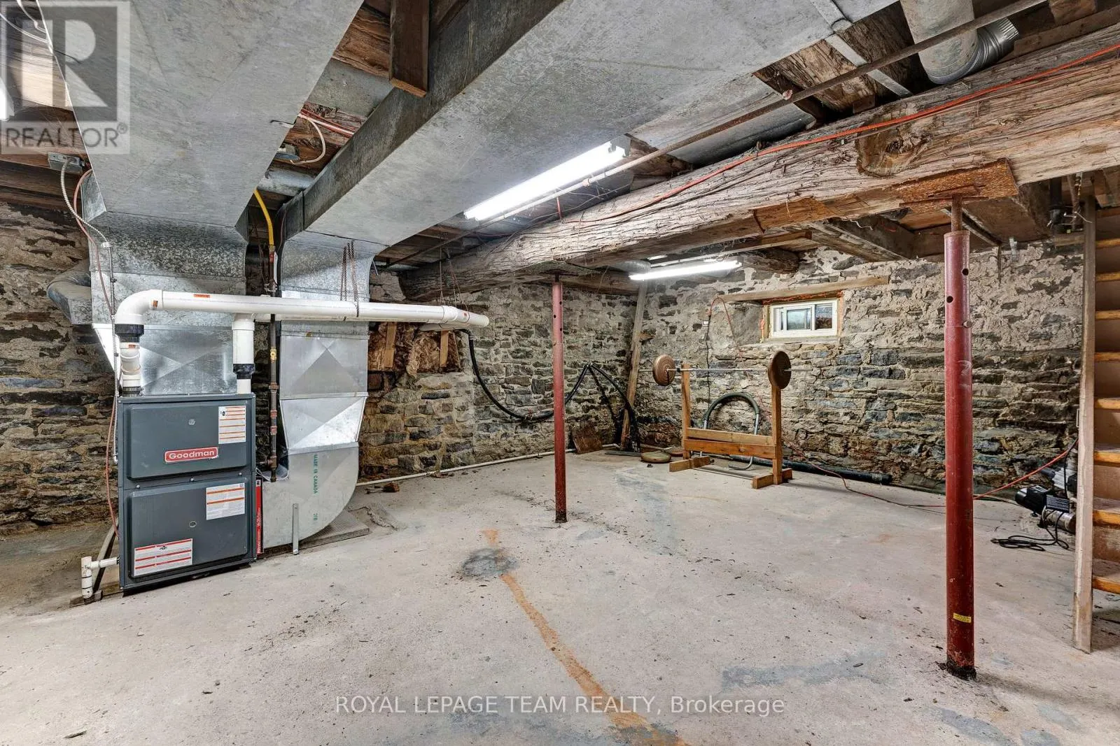 715 RIVER ROAD