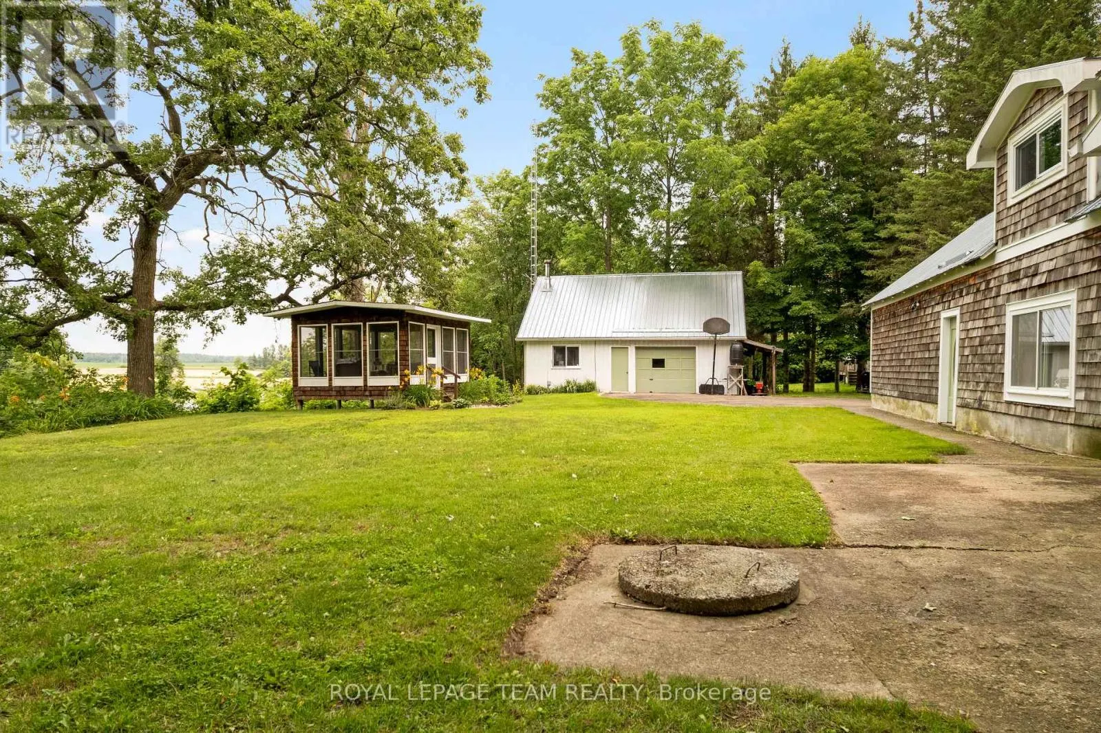 715 RIVER ROAD
