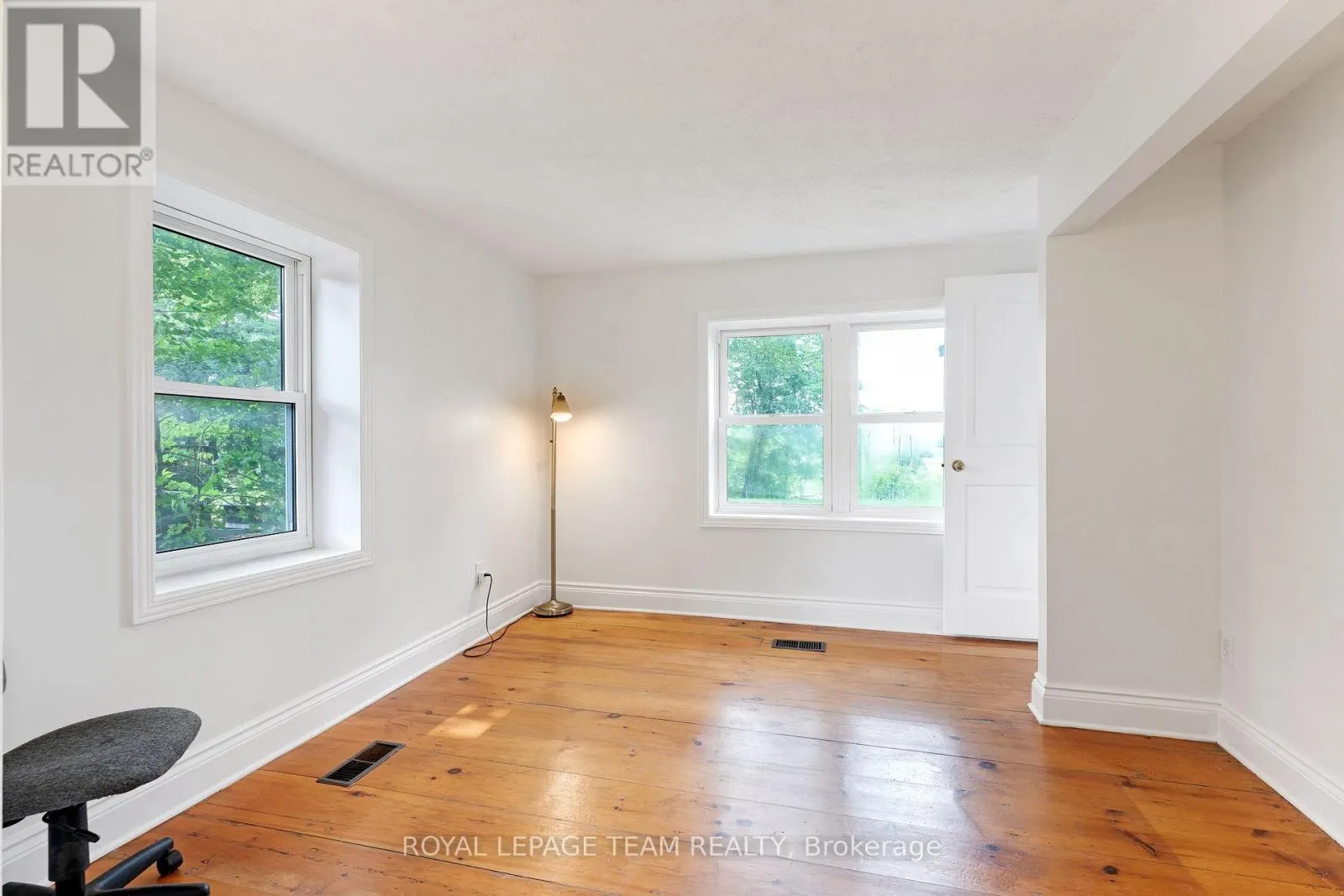 715 RIVER ROAD