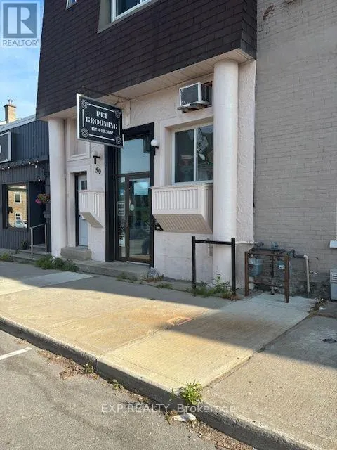 50 MADAWASKA STREET W