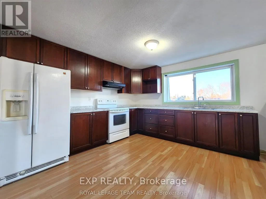 50 MADAWASKA STREET W