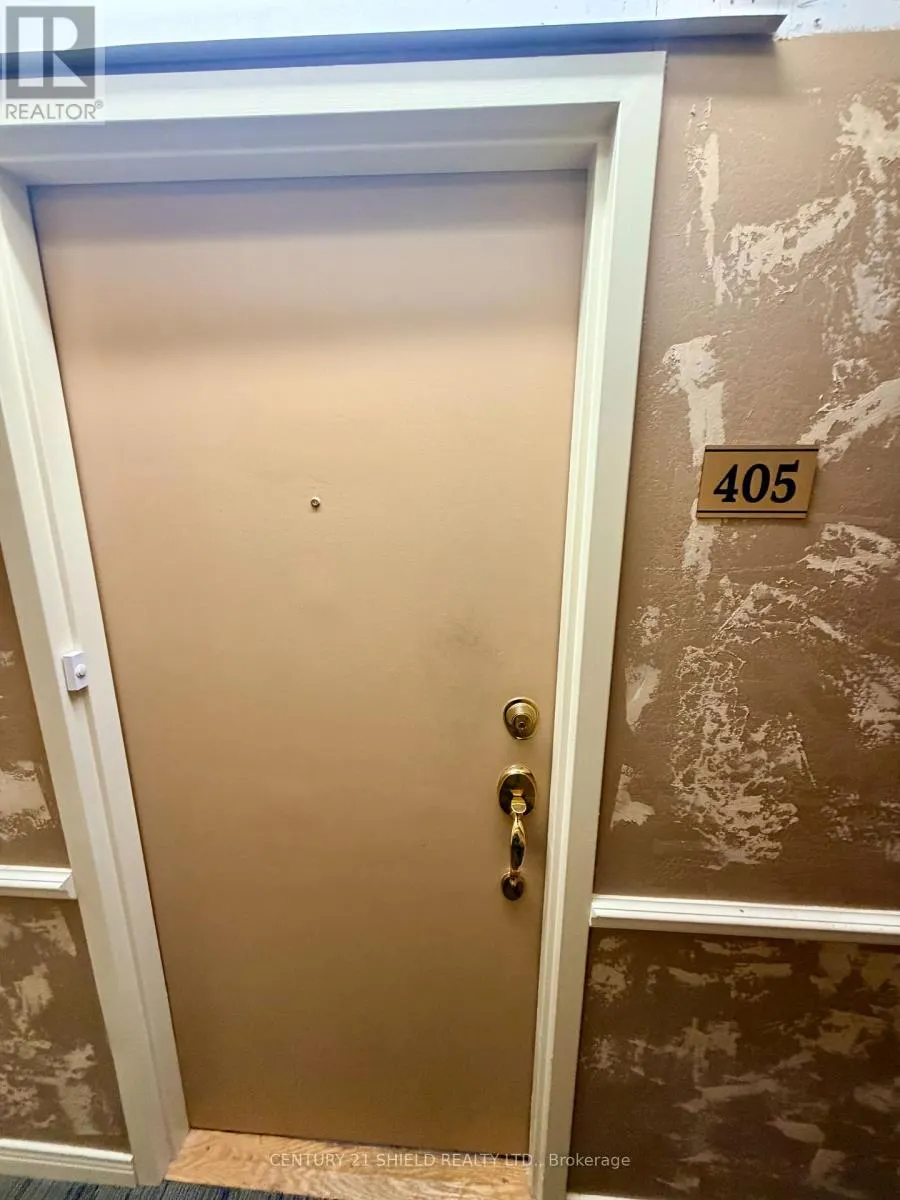 405 - 121 WATER STREET W