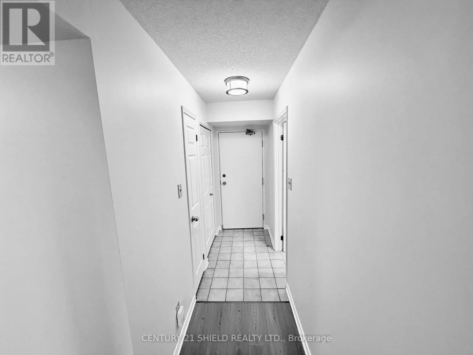 405 - 121 WATER STREET W