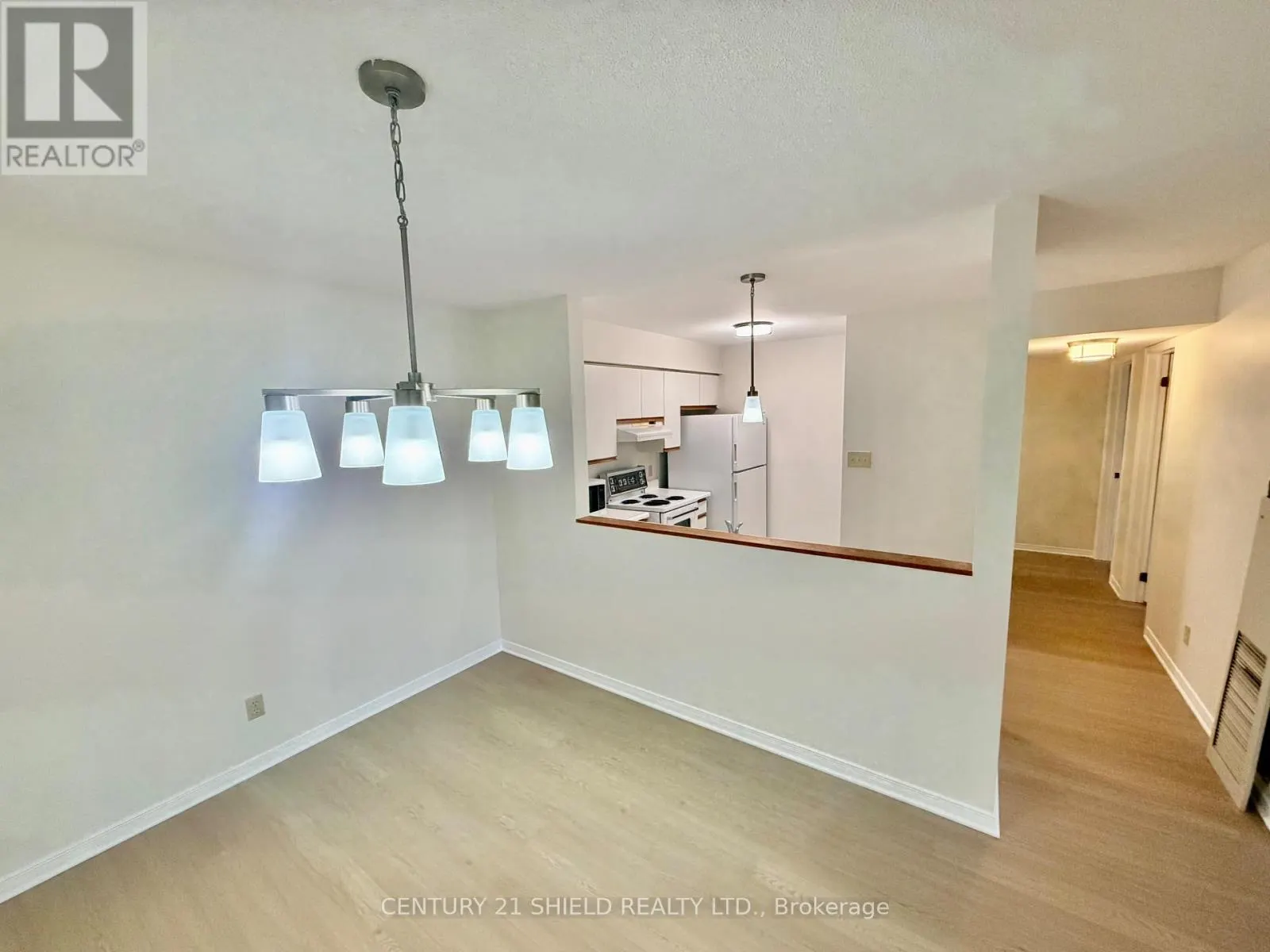 405 - 121 WATER STREET W