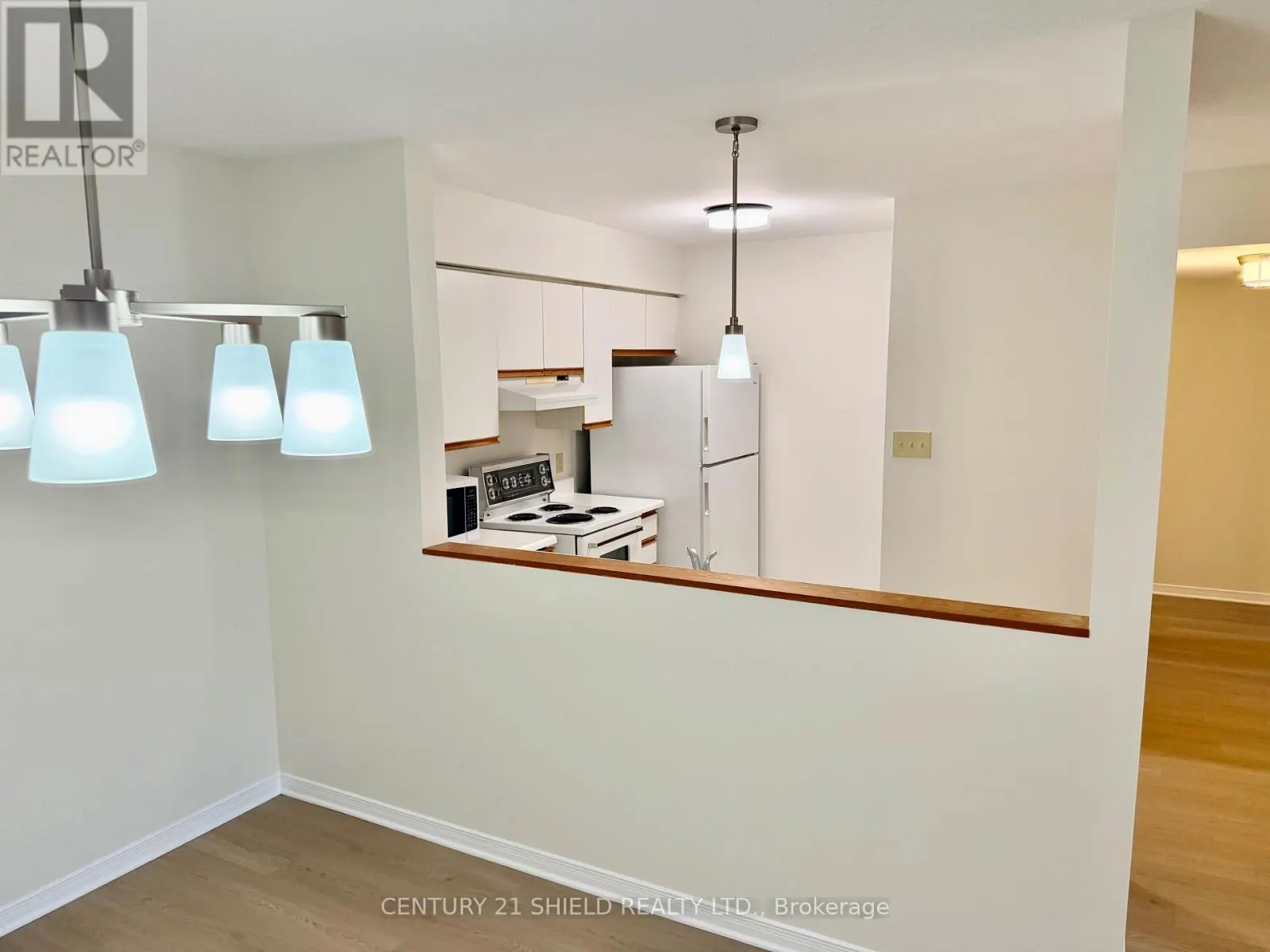 405 - 121 WATER STREET W