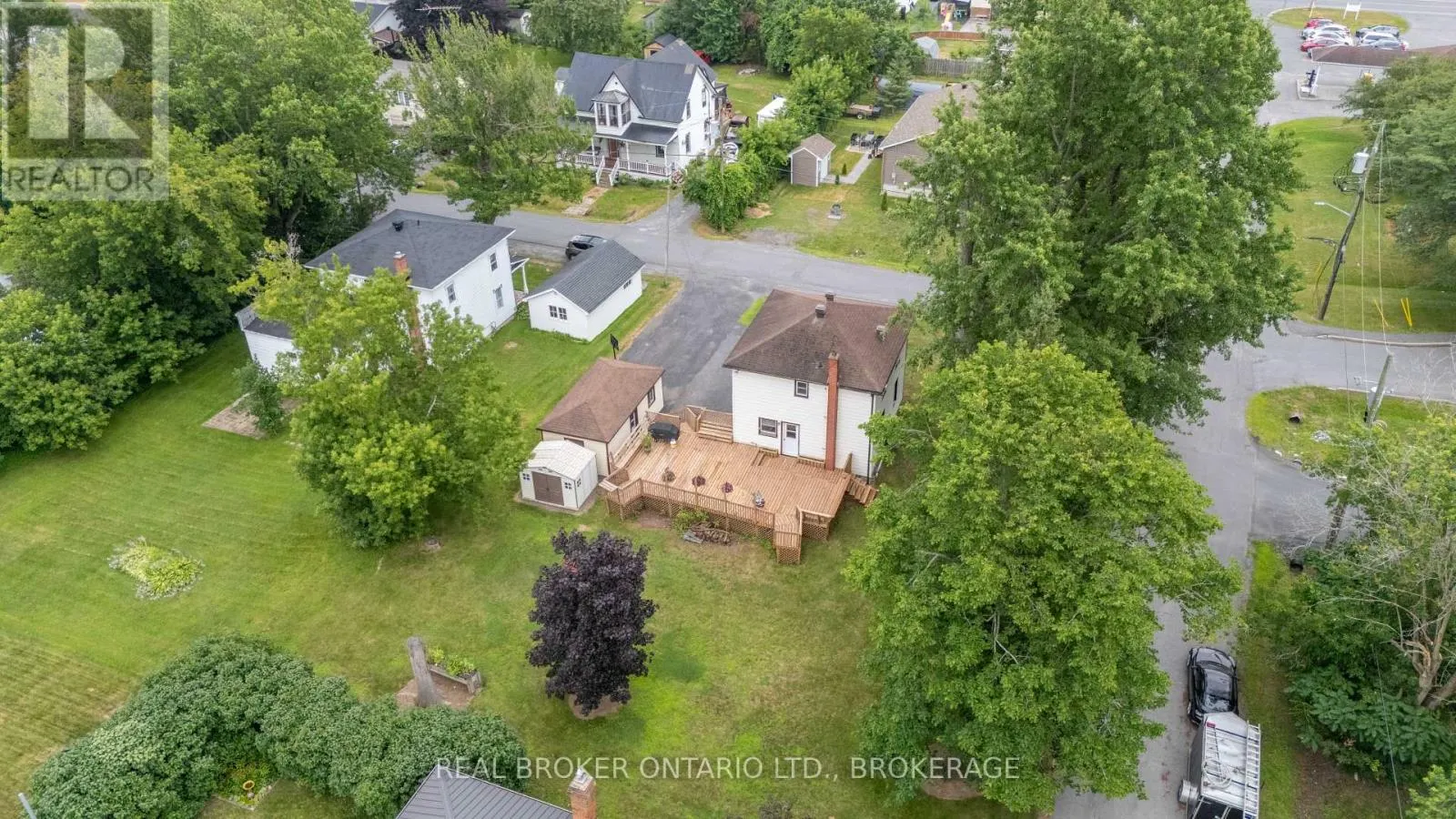 9 SPRUCE STREET