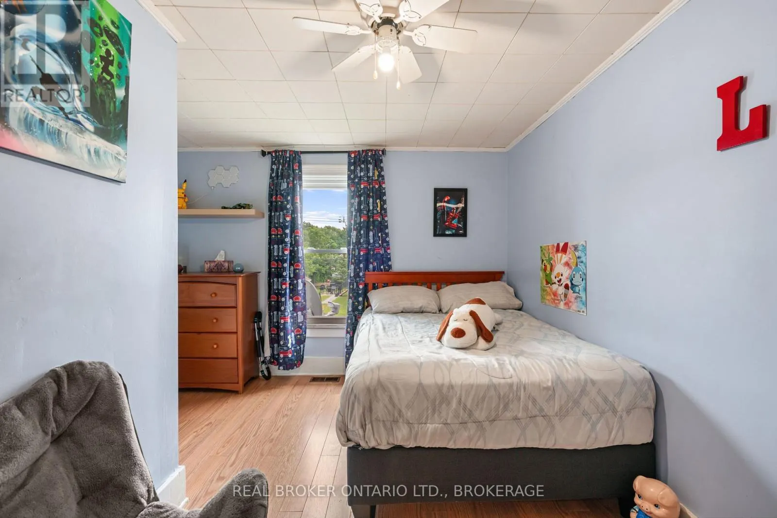 9 SPRUCE STREET