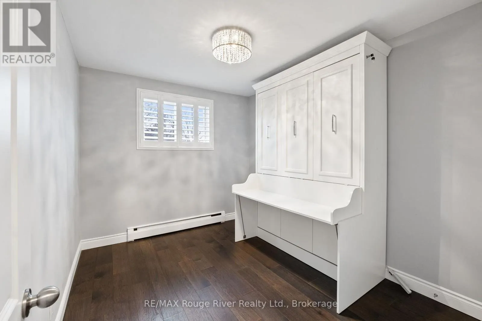 11 - 242 DARCY STREET #11