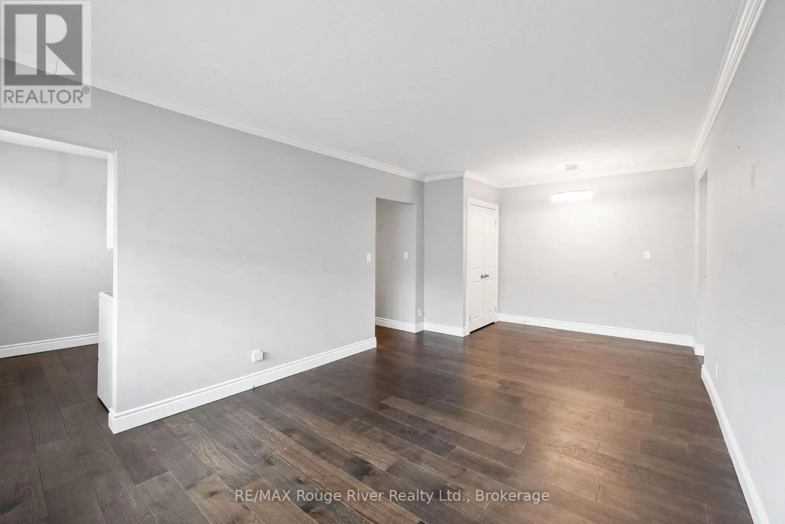 11 - 242 DARCY STREET #11