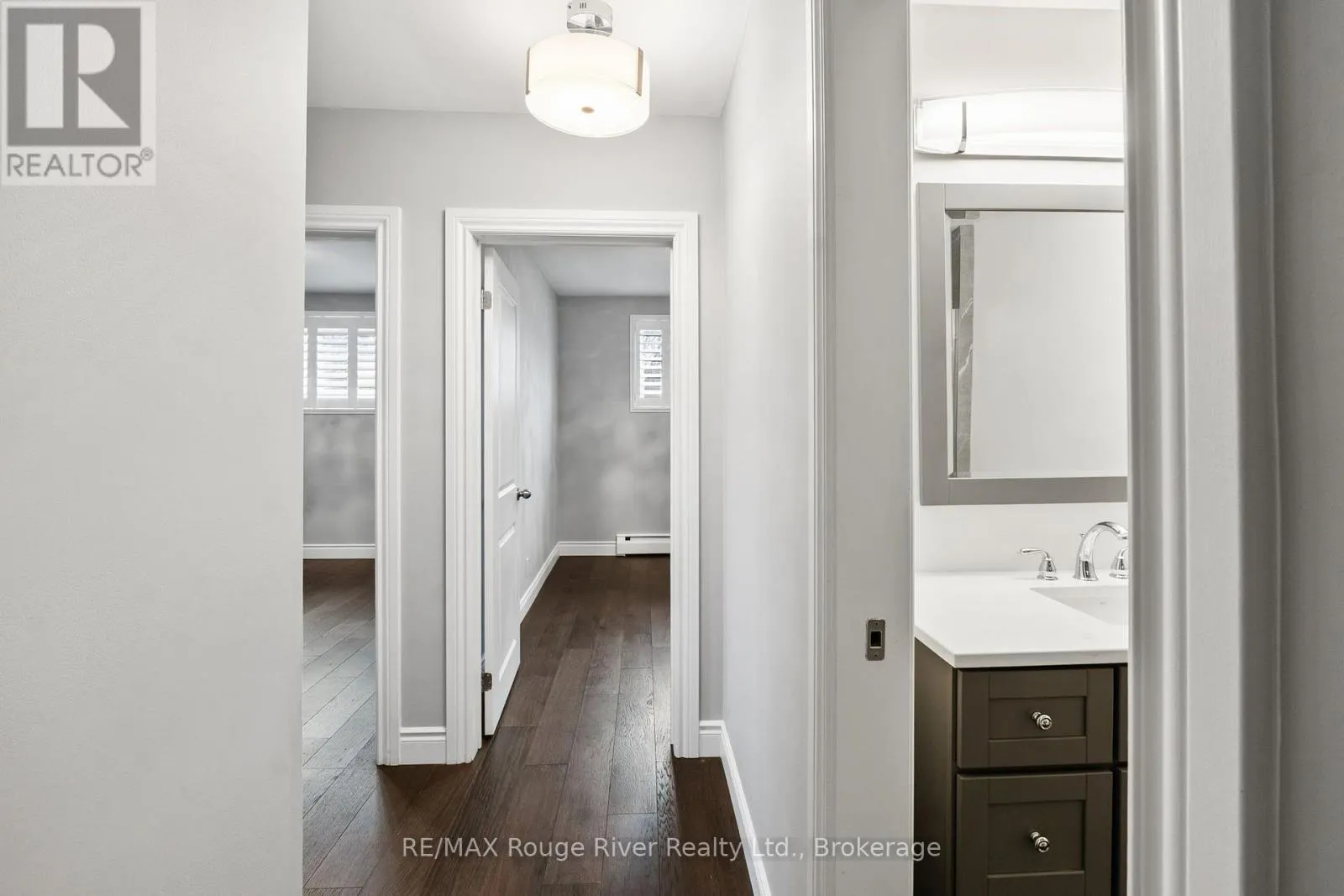 11 - 242 DARCY STREET #11