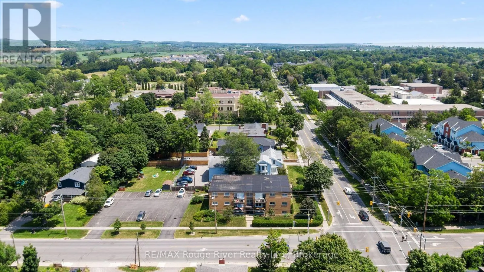 11 - 242 DARCY STREET #11