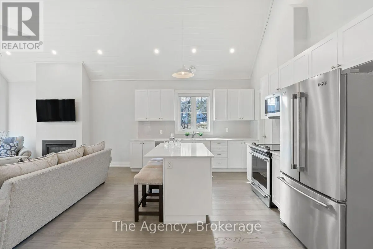 39 - 2054 PENINSULA ROAD #39