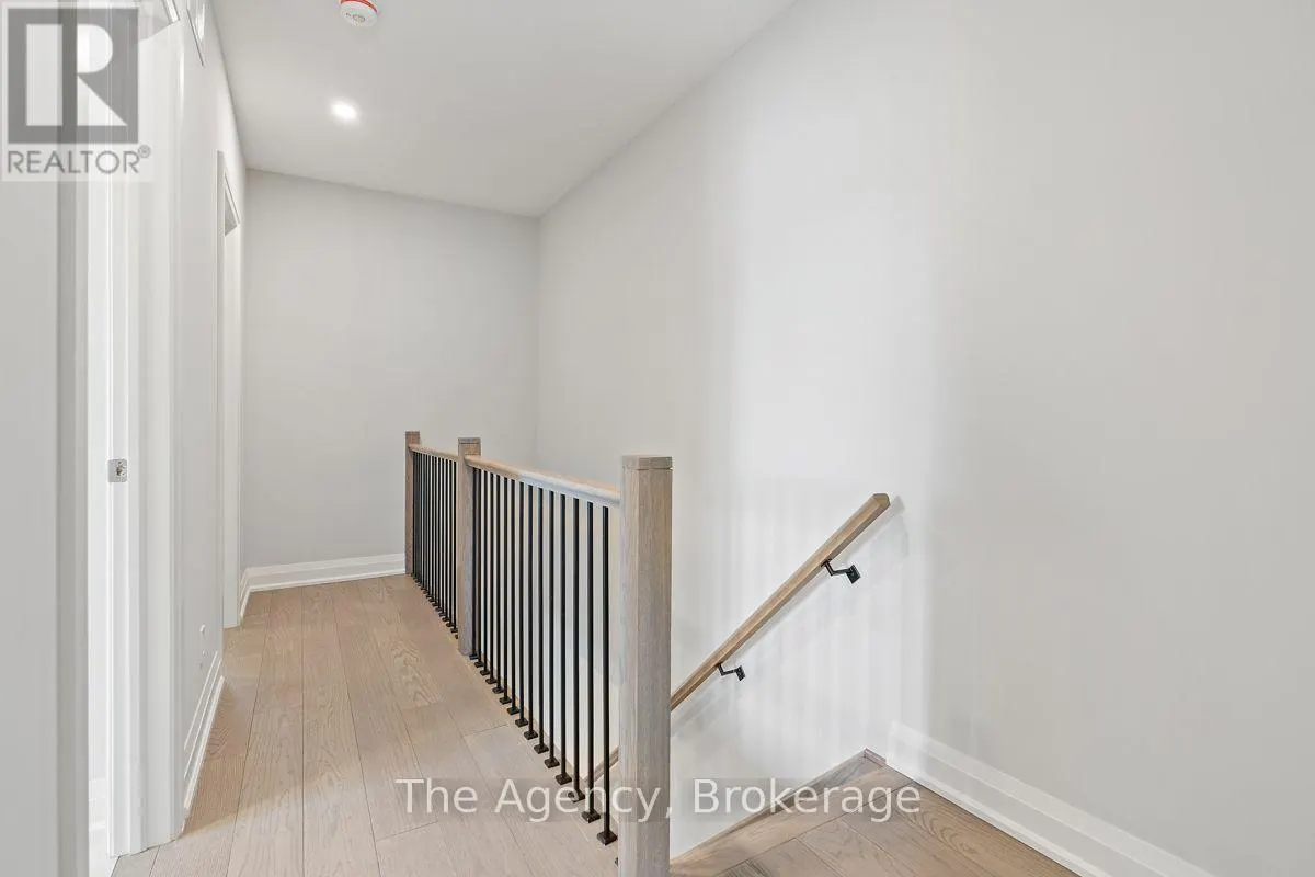 39 - 2054 PENINSULA ROAD #39