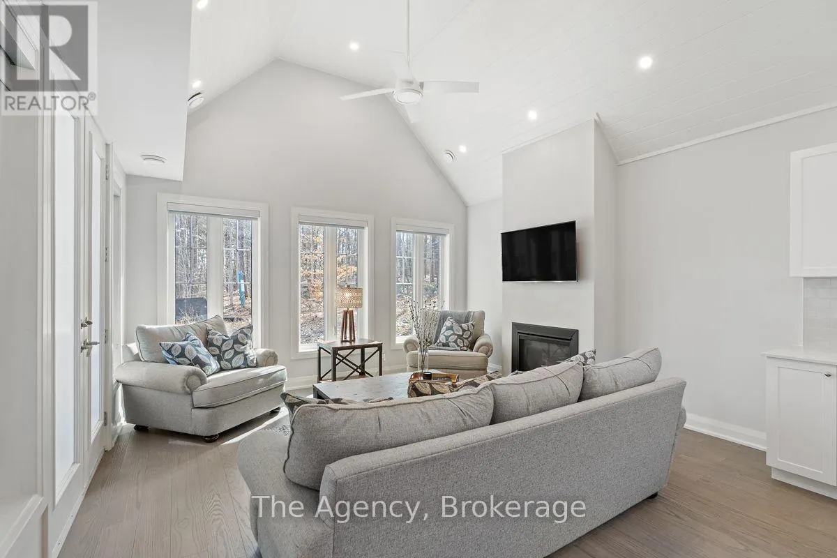 39 - 2054 PENINSULA ROAD #39