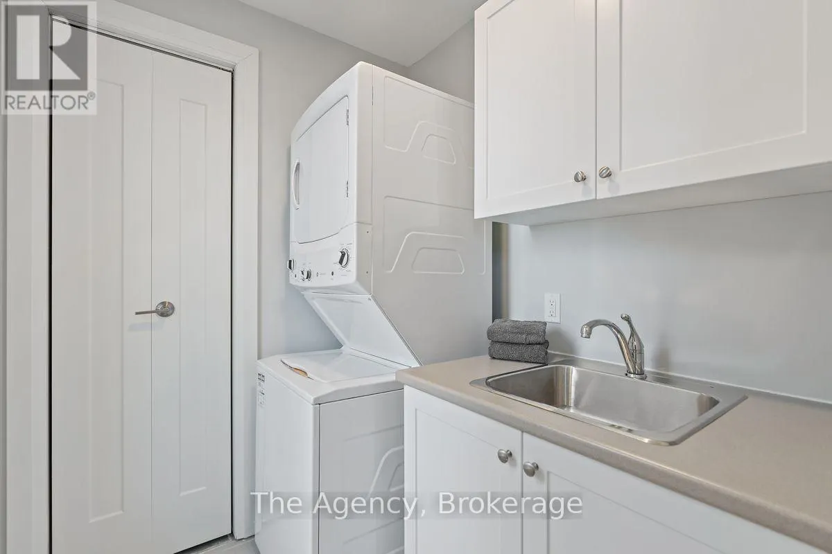 39 - 2054 PENINSULA ROAD #39
