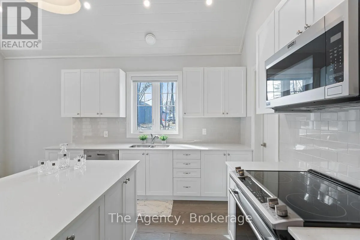 39 - 2054 PENINSULA ROAD #39